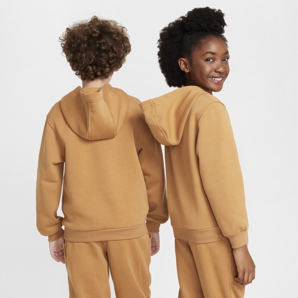 NWT XL Club Fleece PO Hoody - Youth - Picture 2 of 4